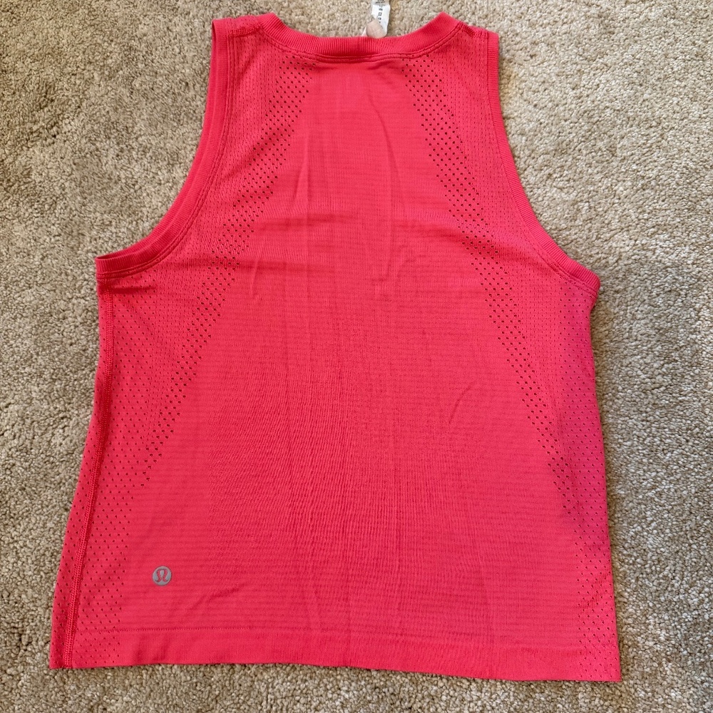 Lululemon size 2 align tank